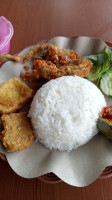 Aneka Geprek Kediri food