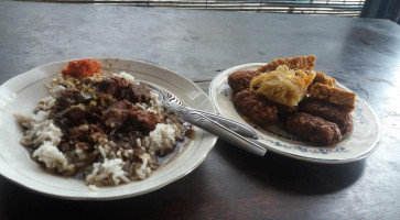 Warung Rawon Stasiun food