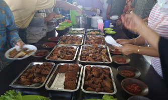 Rumah Makan Bu Har food