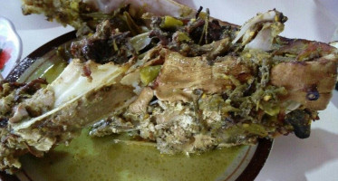 Warung Makan Sederhana Bu Marni Mangut Kepala Manyung food