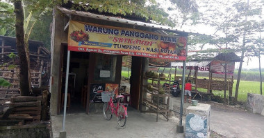 Warung Ayam Panggang Srikandi outside