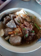 Baso Sop Balungan Pak Joyo food