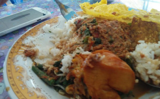 Rm H Azkia Tanjung food