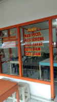 Warung Makan Ibu Hj. Idris outside