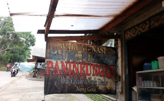 Warung Nasi Saung Punclut Panineungan outside