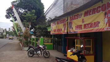 Bakso Mercon Cak Wawan (cabang Jember) outside