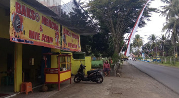 Bakso Mercon Cak Wawan (cabang Jember) outside