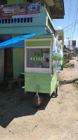 Es Cendol Al Kautsar outside