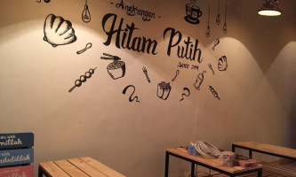 Angkringan Hitam Putih menu