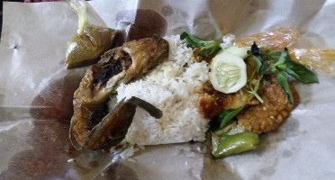 Sartika Soto Ayam Lamongan food