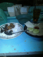 Warung Makan Mama Tumplek food