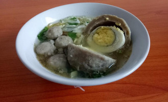 Pondok Mie Ayam Bakso food