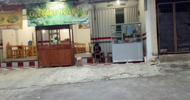 Mie Ayam Bakso Gatot Kaca outside