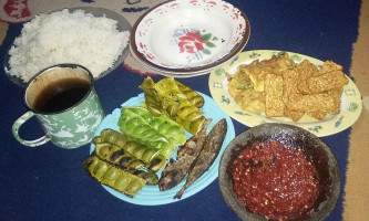 Bacil Geboy Kondangrege food