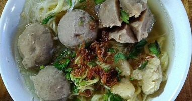 Bakso Urat Mantep food