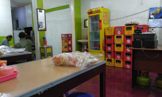 Bakso Solo Tandon inside