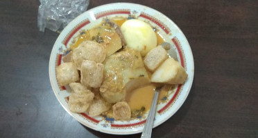 Katupek Pitalah Simpang Padang food