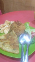 Warung Soponyono food