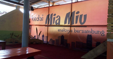 Kedai Mia Miu outside