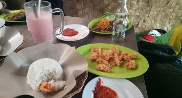 Djati Asri Resto food