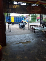 Warung Mbak Su outside