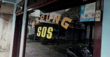 Warung Sos (bu Leni) outside