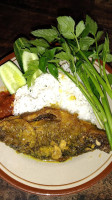 Rm. Cahaya Sari food