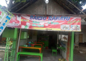 Bakso Rahayu outside