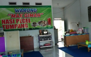 Warung Pecel Mak Gimah inside