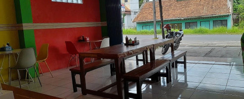 Mie Baso Novi inside
