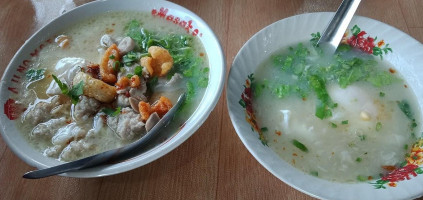 Bubur Babi Ajie Pasar Turi food