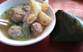 Bakso Urat Mbah Sombo food