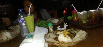 Rm. Tokja Pasir Bandung Rasa food