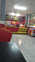 Doremi Pizza And Fried Chicken Singaraja inside