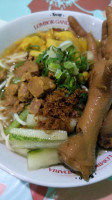 Mie Ayam Subur (buk Gun) food