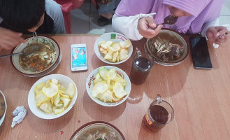 Bubur Sop Tetelan Sapi Mang H. Dul food