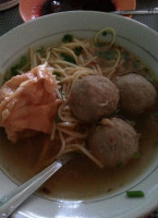 Bakso Lestari Kebaktian food