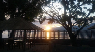 Sunrise Resto Cafe outside