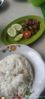 Rumah Makan Khas Batak Toguma food