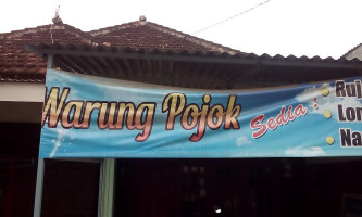 Warung Pojok outside