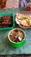 Soto Kudus Gudeg Malapulu food