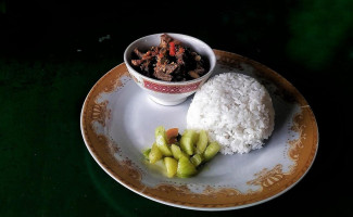 Warung Makan Sumowono food