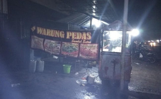 Warung Lamongan Pak Nur inside