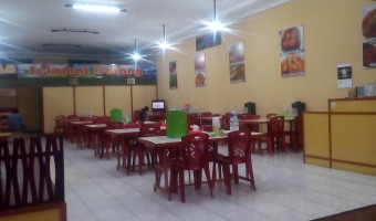 Rumah Makan Ranah Minang inside