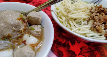 Warung Bakso Mercon food