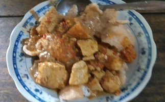 Pecel Mbak Mina Giri food