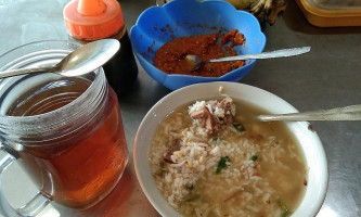 Warung Makan Pojok Kalioso food