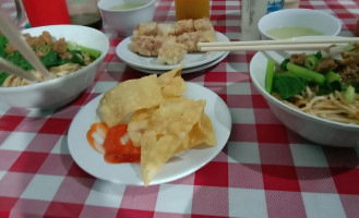 Pak Koki Bakso Yamie Mie Ayam food