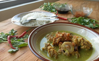 Warung Sate Gule Krengsengan Buk Tin food