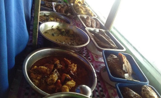 Warung Makan Masakan Jawa Sederhana Ibu Giyanti food